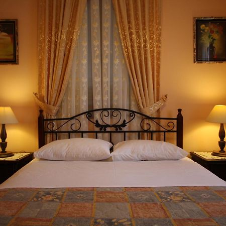 Sofia Pension Rhodes City Bagian luar foto
